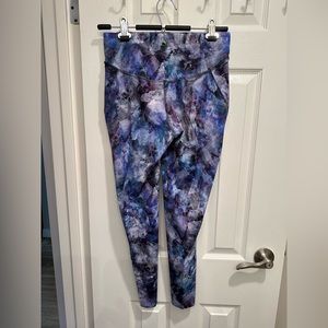 Lululemon tights size 8, 25”